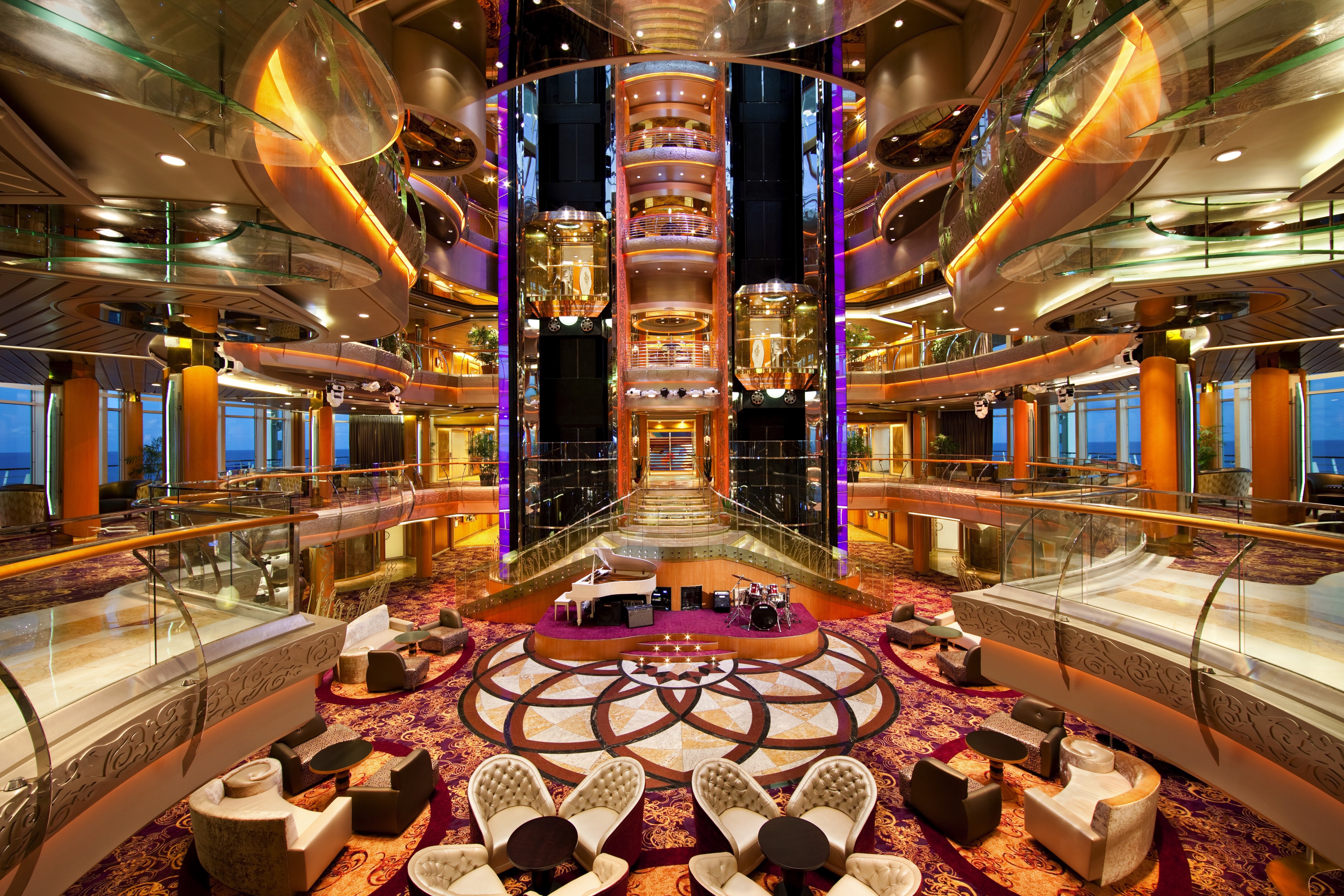 Rhapsody of the Seas - Centrum